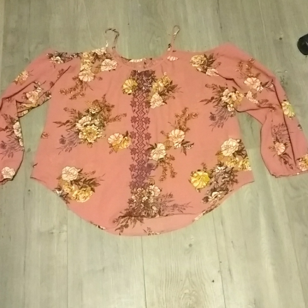 Off the shoulder long sleeve
